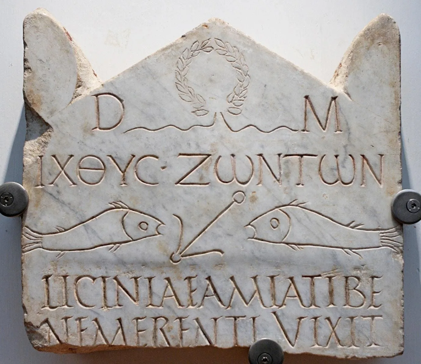 Monumentos arqueológicos funerarios e inscripciones sepulcrales en el mundo grecorromano